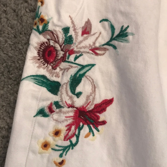 Zara embroidered Wide Leg White Denim Crop 34 - Picture 6 of 8
